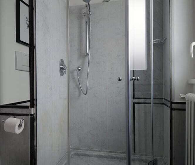 سوییت جونیور, Suite Fontana Di Trevi