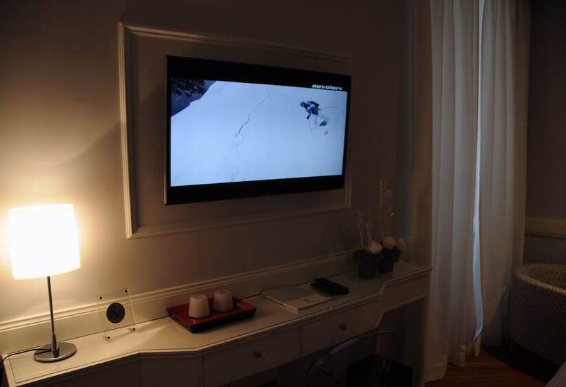 سوییت جونیور, Suite Fontana Di Trevi