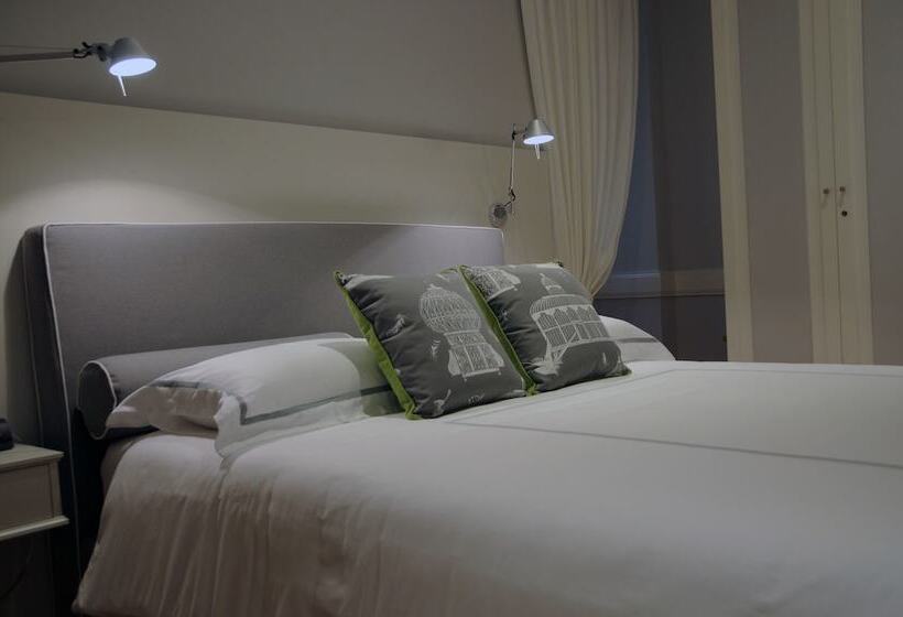 سوییت جونیور, Suite Fontana Di Trevi