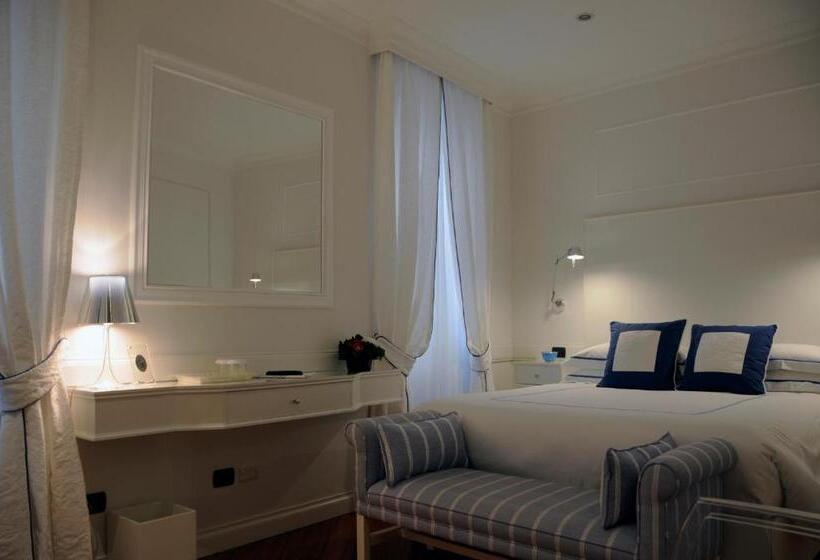 سوییت, Suite Fontana Di Trevi