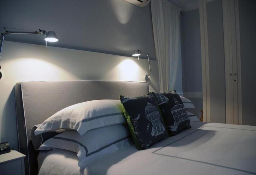 سوییت جونیور, Suite Fontana Di Trevi