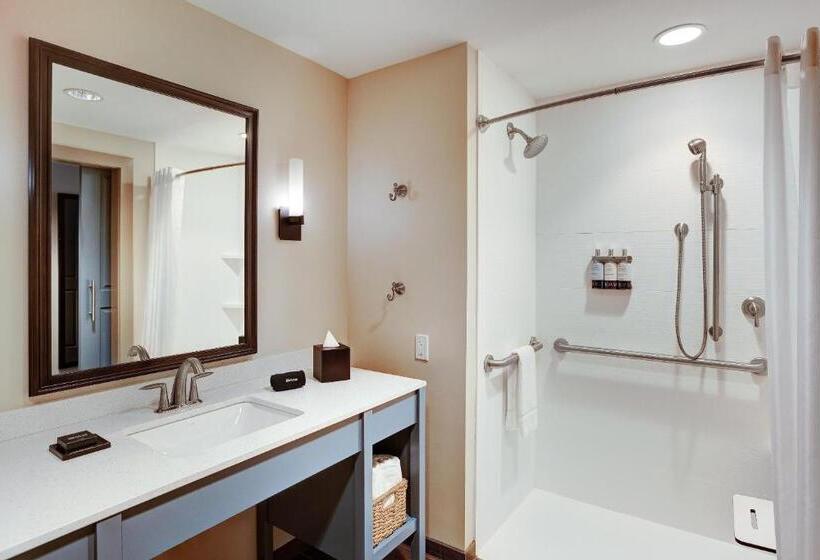 غرفة قياسية لذوى الاحتياجات الخاصة, The Glen House