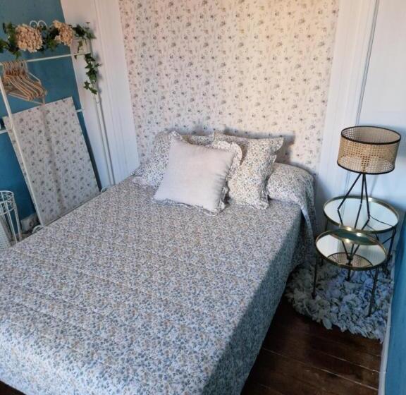 اتاق استاندارد با بالکن, Theplacetobe B&b