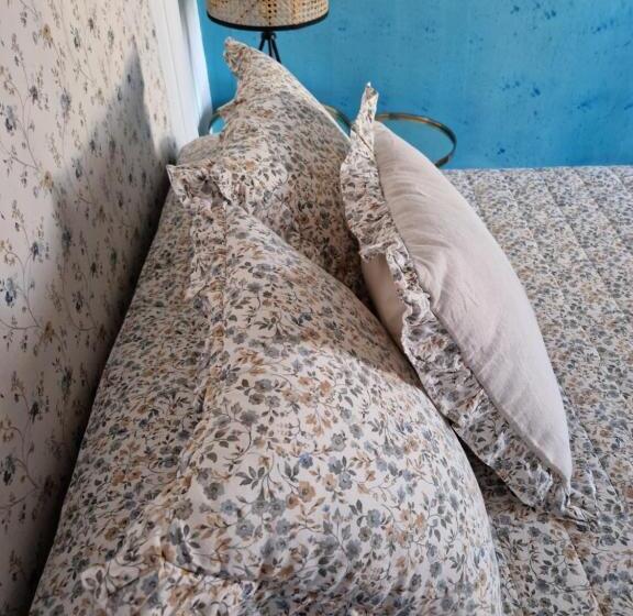 اتاق استاندارد با بالکن, Theplacetobe B&b