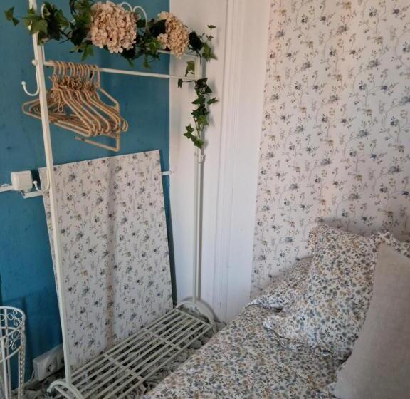 اتاق استاندارد با بالکن, Theplacetobe B&b