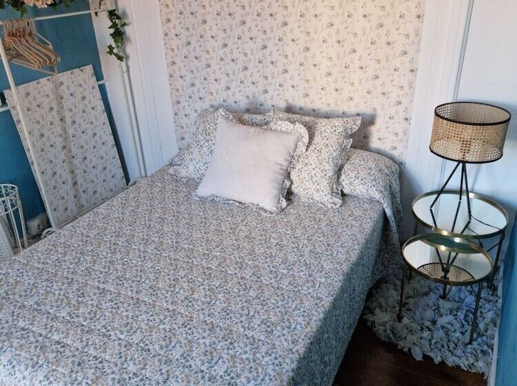 اتاق استاندارد با بالکن, Theplacetobe B&b