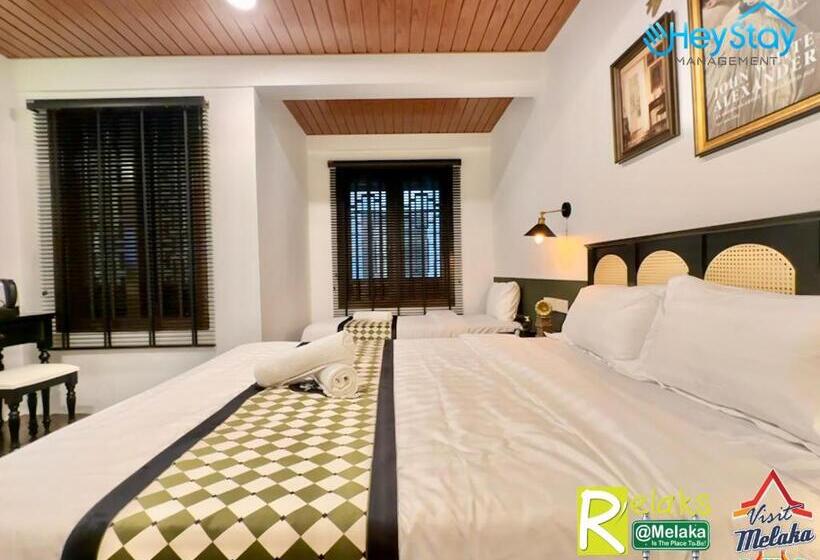Quarto Triplo Clássico, Wayfarer Guest House Malacca