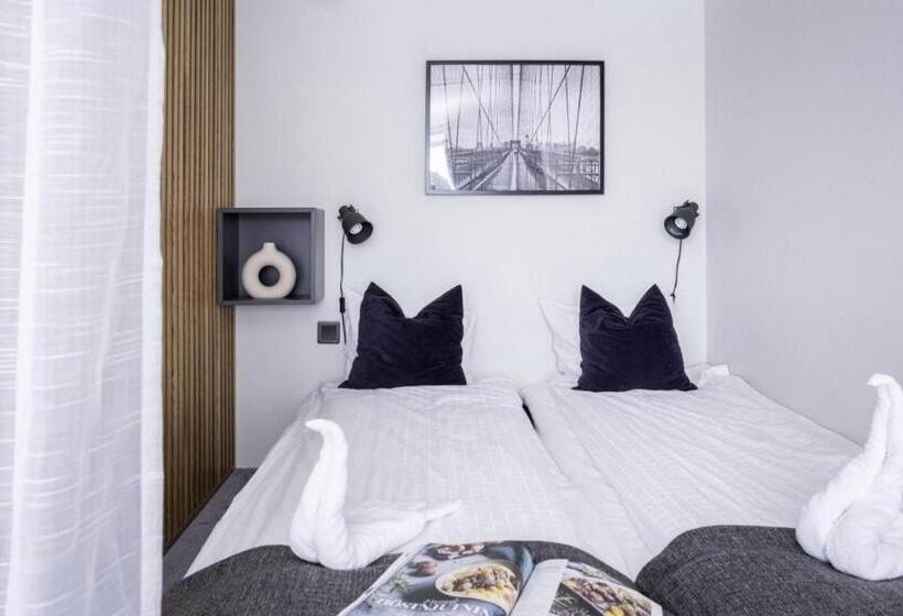 חדר סטודיו סטנדרד, Hoom Home & Hotel Järfälla