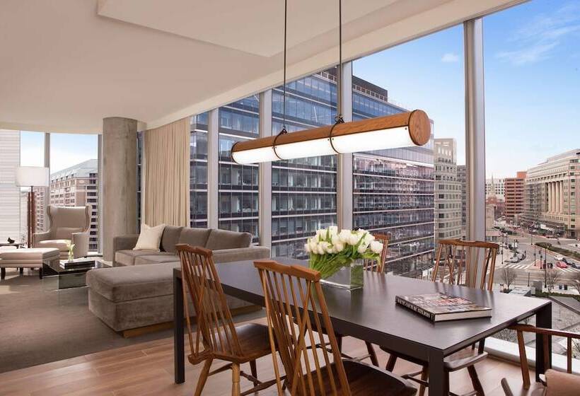 스위트, Conrad Washington, Dc