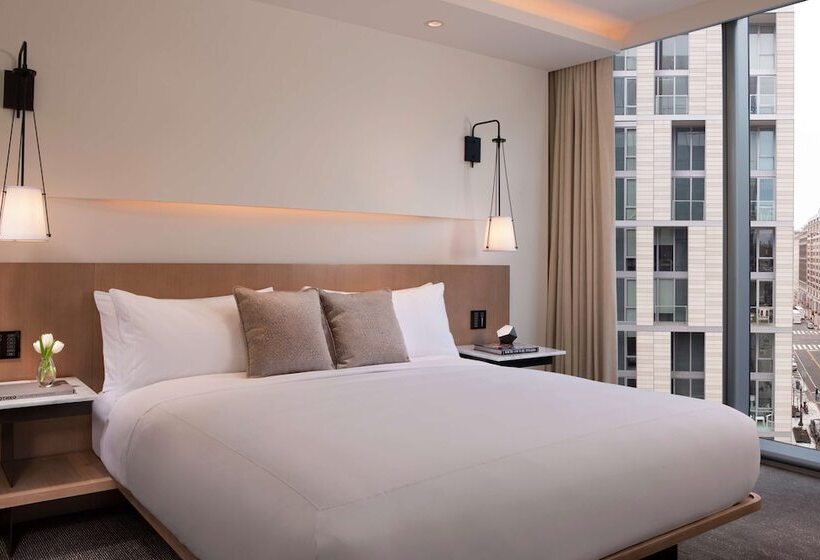 장애인을 위한 스위트, Conrad Washington, Dc