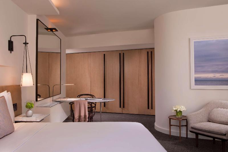 스탠다드 룸 킹사이즈 침대, Conrad Washington, Dc