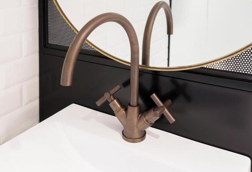 اتاق استاندارد با تخت دو نفره بزرگ, Crystalbrook Albion