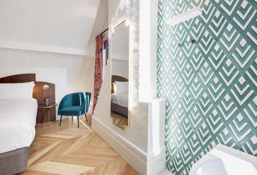 اتاق سوپریور با تخت بزرگ, Crystalbrook Albion