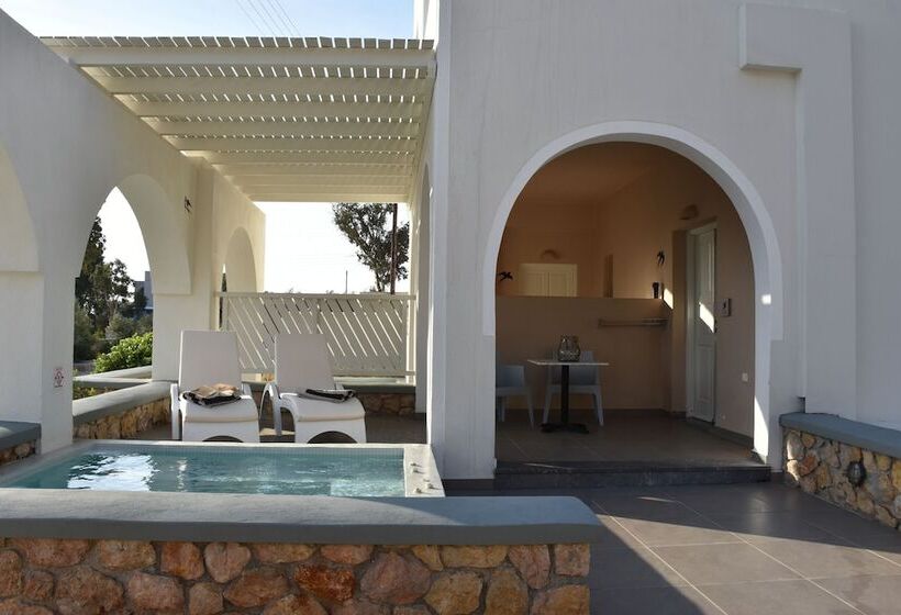 سوئیت با وان آب گرم, De_naxia Suites