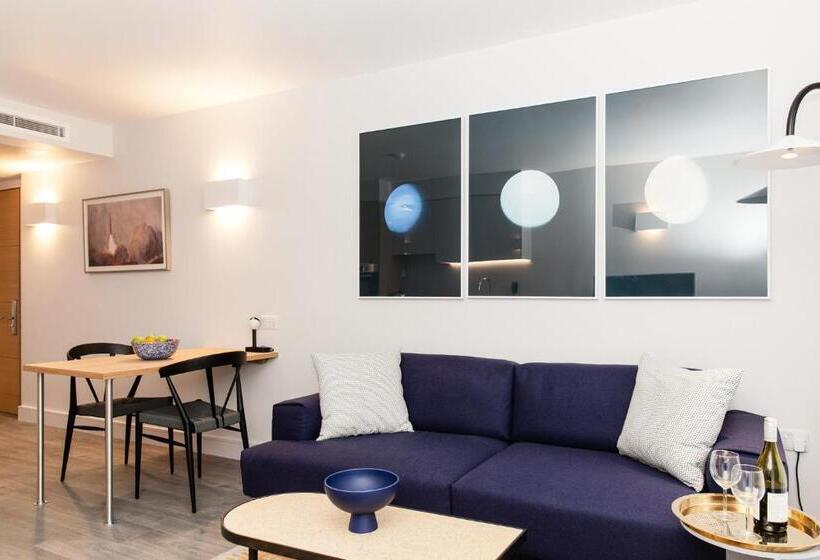 Апартаменты Superior 1 Спальня, Rockwell East Tower Bridge