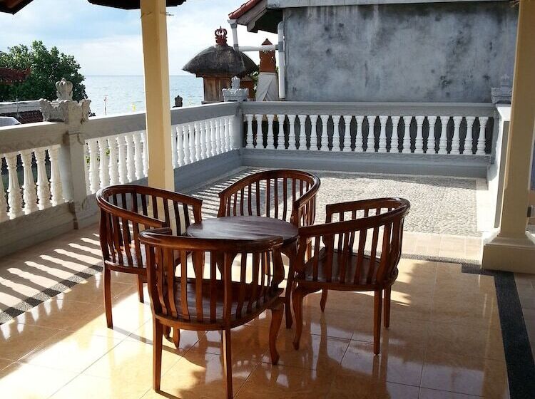 חדר משפחתי, Puri Mandhara Lovina