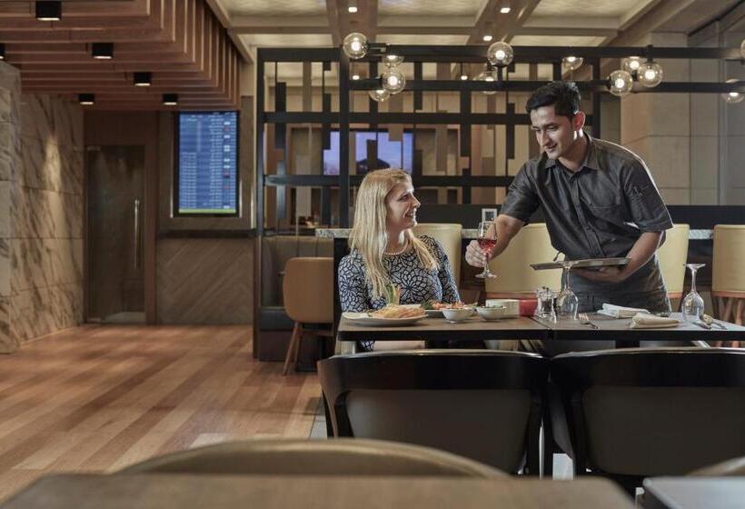 اتاق استاندارد پلاس, Aerotel Muscat  Airport Transit