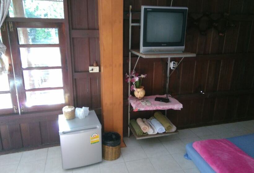 패밀리 룸, Rueanphen Homestay