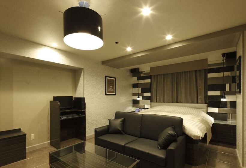 חדר סטנדרט, Waltz Chiryu