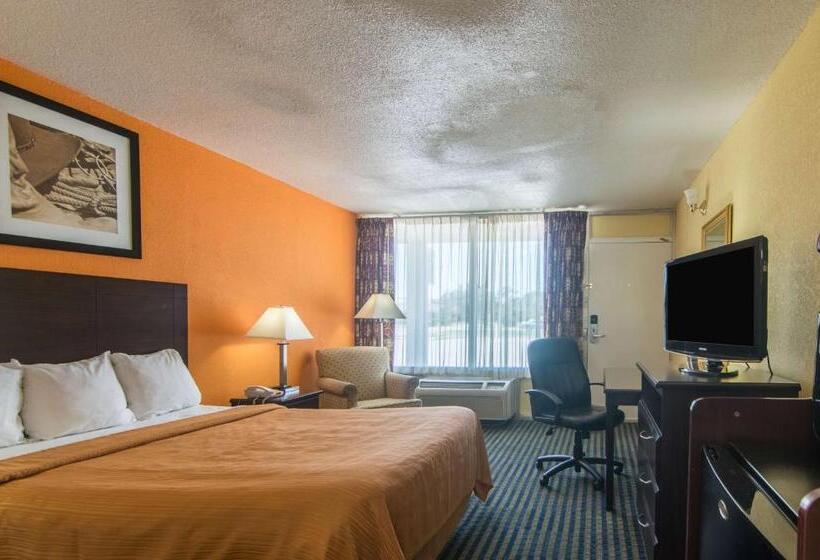 带大床的豪华间, Motel 6liberal, Ks