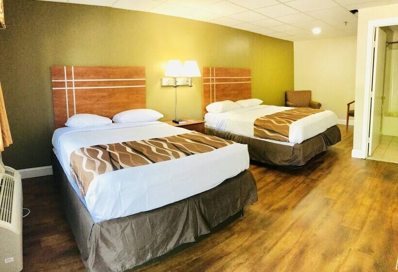 غرفه قياسيه سريرين مزدوجين, Rodeway Inn