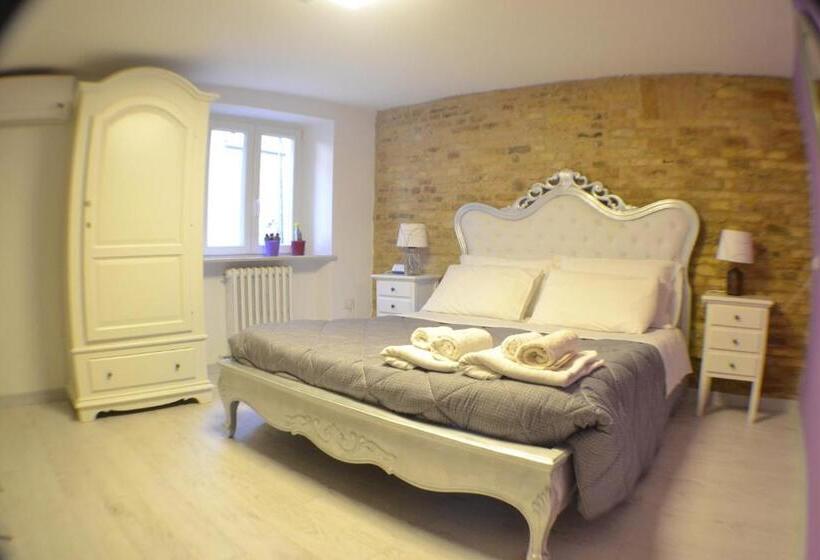 غرفة قياسية ثلاثية, B&b La Lanterna