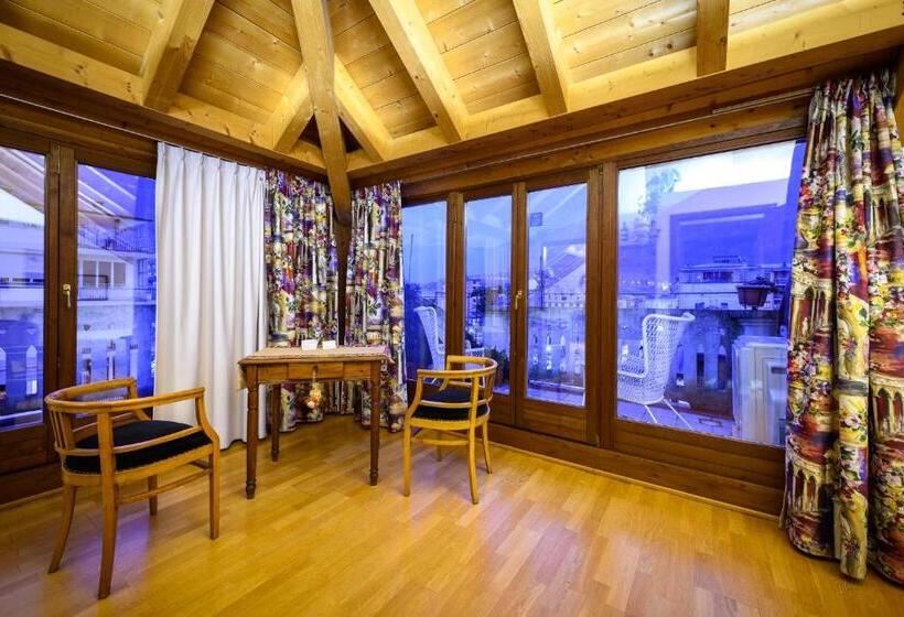 جناح, Bernina Express Rooms