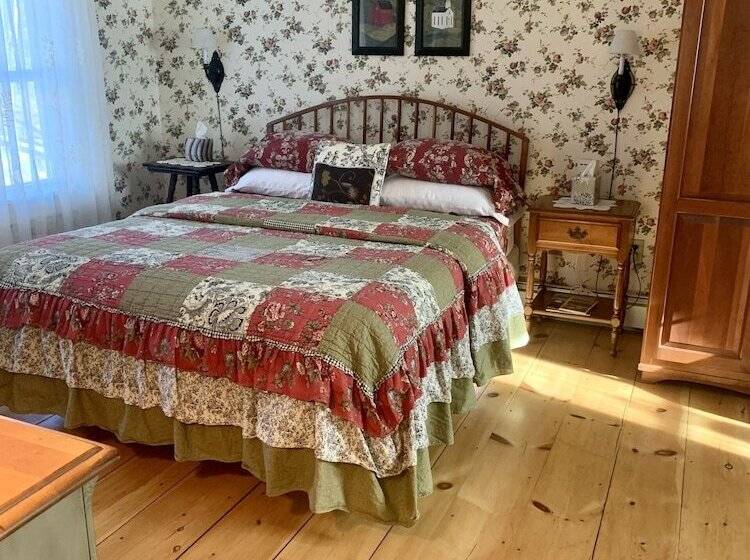 غرفة ديلوكس رباعية, Buttonwood Inn On Mount Surprise