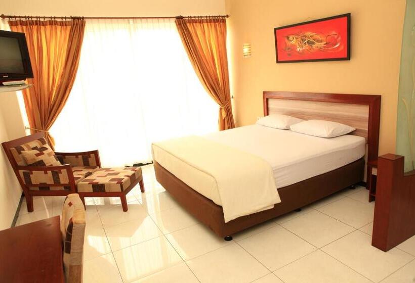 Delüks Oda, Arya Graha Semarang