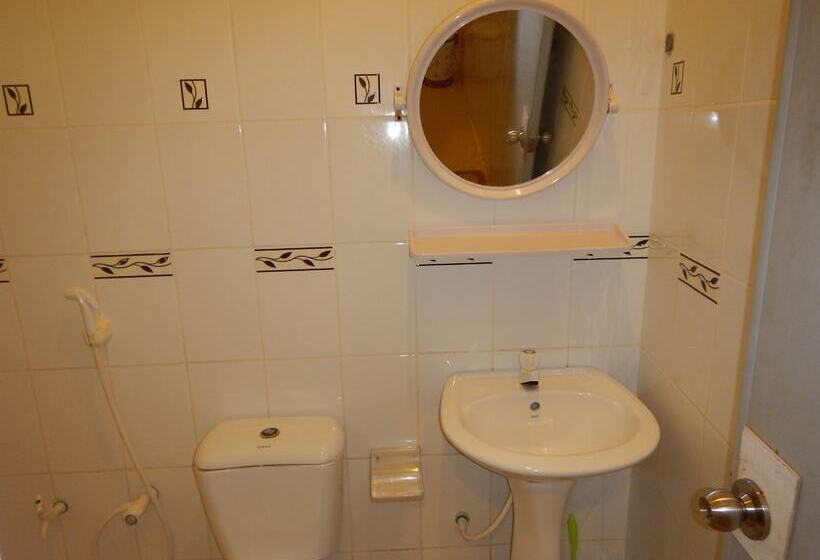 اتاق استاندارد, Beach Heaven Maldives Golden Turtle Guest House