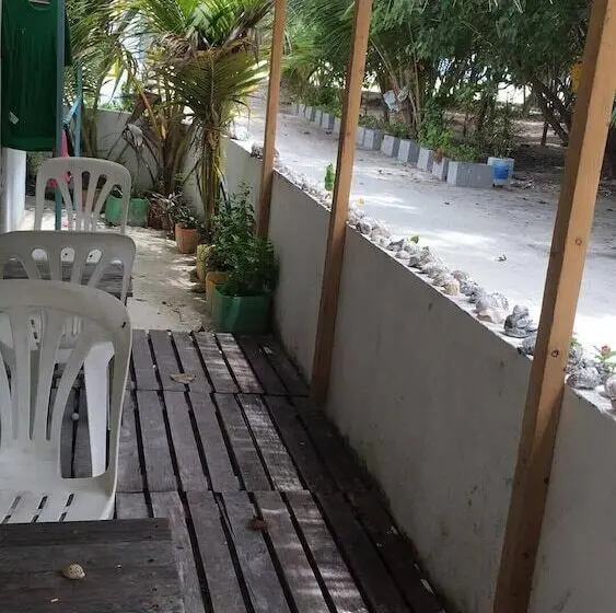 اتاق استاندارد, Beach Heaven Maldives Golden Turtle Guest House
