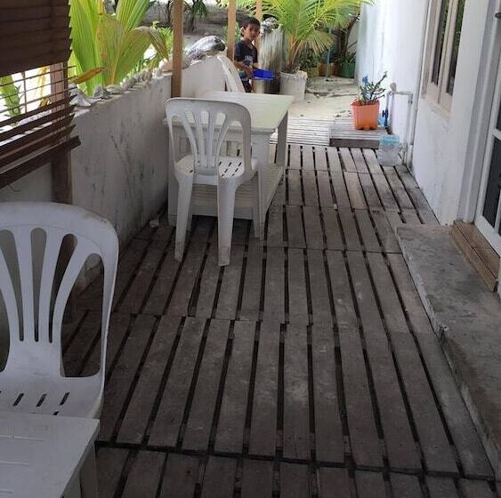 اتاق استاندارد, Beach Heaven Maldives Golden Turtle Guest House