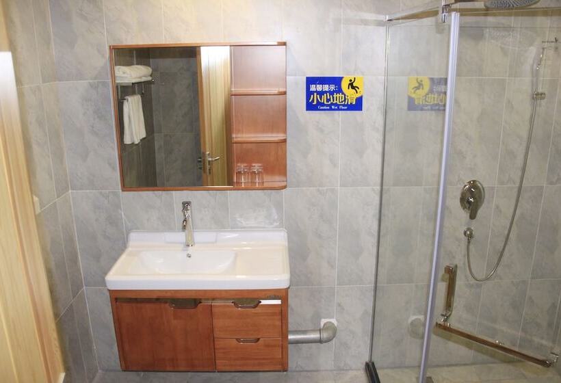 חדר אקונומי, Red Flag Canal Intl Youth Hostel