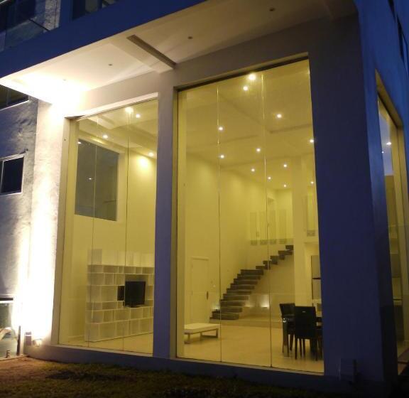 شقة غرفة واحدة ذات إطلالة, The Seventeen Apartment