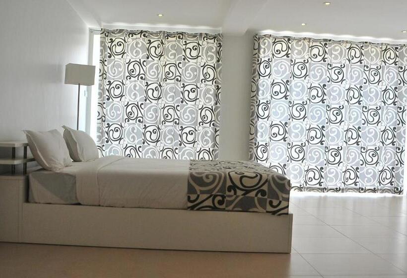 شقة سوبريور غرفة واحدة, The Seventeen Apartment