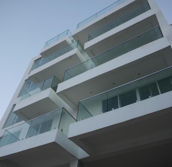 شقة سوبريور غرفة واحدة, The Seventeen Apartment