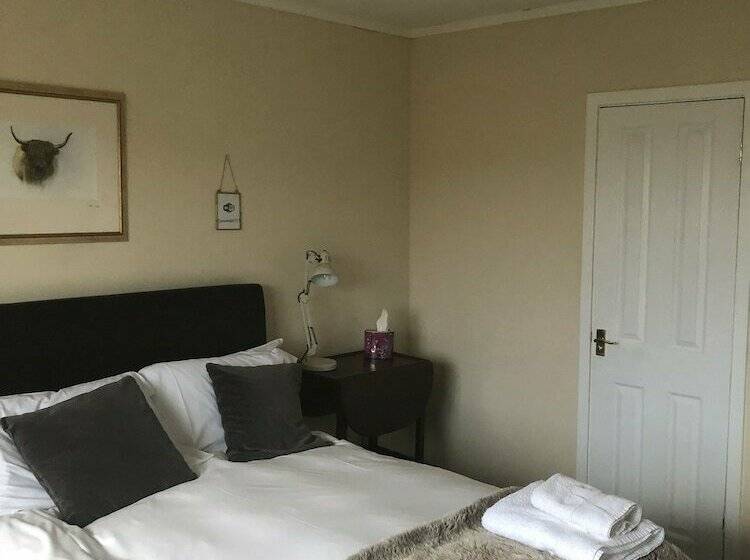 חדר בסיסי מיטה זוגית, Minnies Rooms