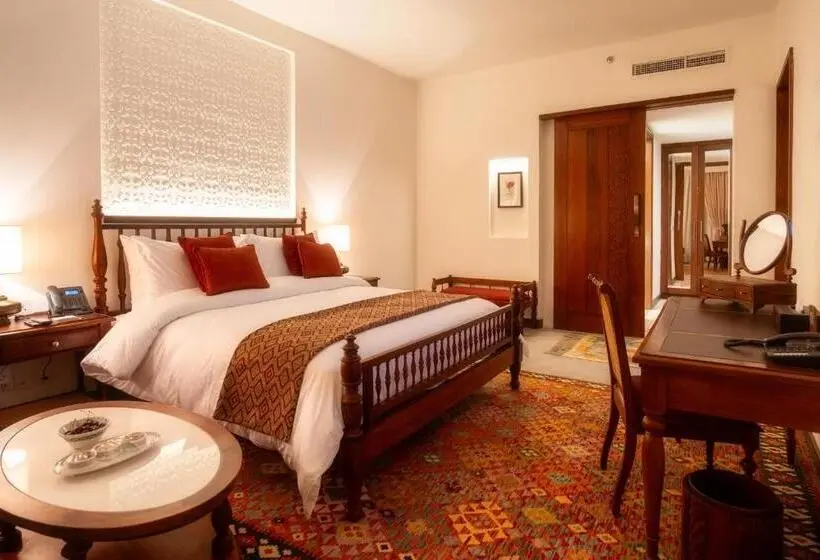 اتاق لوکس با تخت بزرگ, Hunza Serena