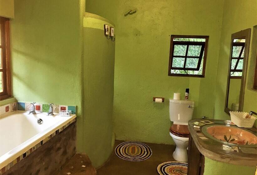 چادر با خدمات رفاهی لوکس, Phophonyane Falls Ecolodge