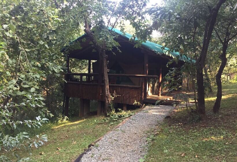 چادر با خدمات رفاهی لوکس, Phophonyane Falls Ecolodge