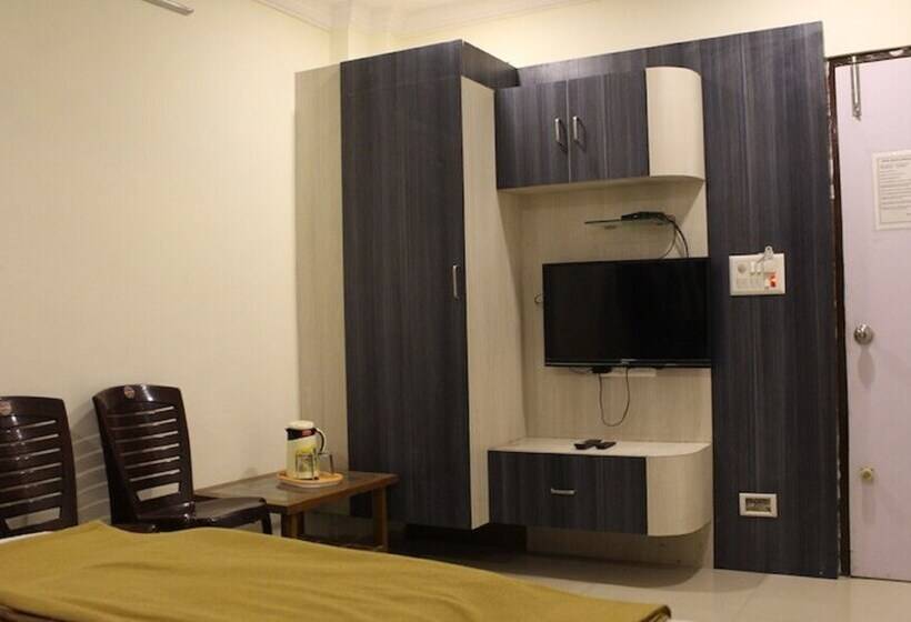 غرفة ديلوكس, Prime Inn