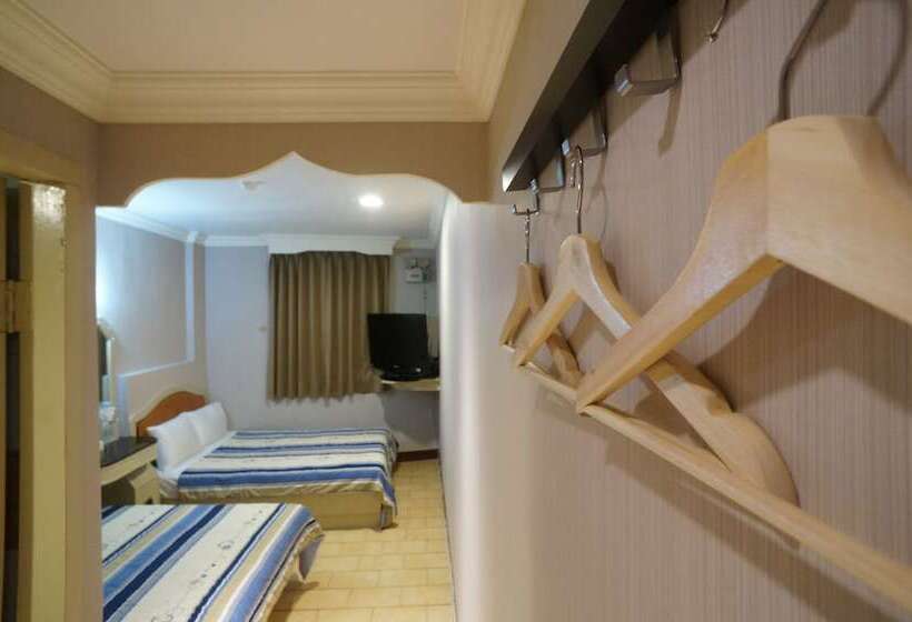 اتاق استاندارد چهار تخته, Yi Yuan