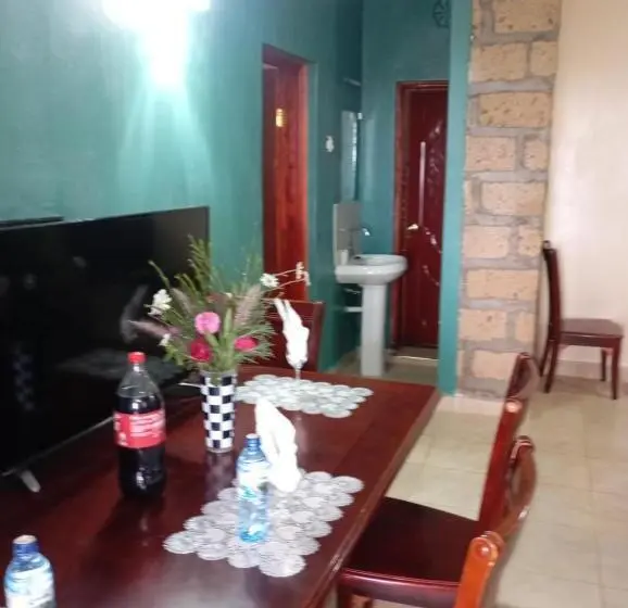 بانگلوی استاندارد 2 خوابه, Longonot View Camp And Accommodation, Naivasha