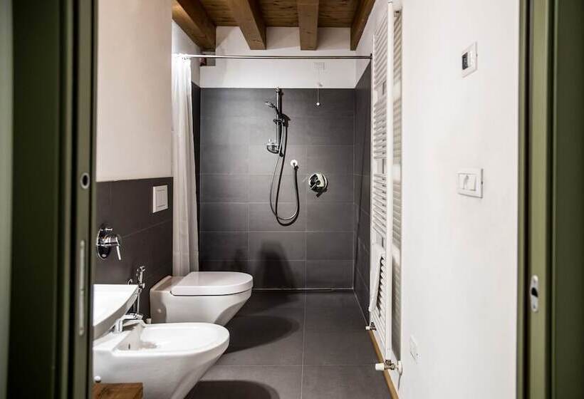 חדר סטנדרט מותאם לאדם עם מוגבלויות, Agriturismo Corte Ruffoni