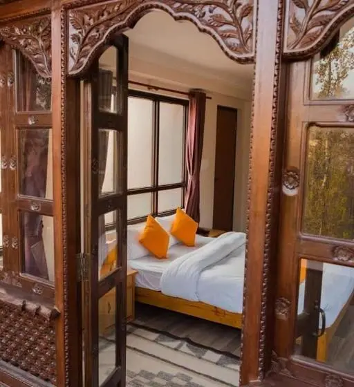 اتاق لوکس سه تخته, Dhulikhel Boutique