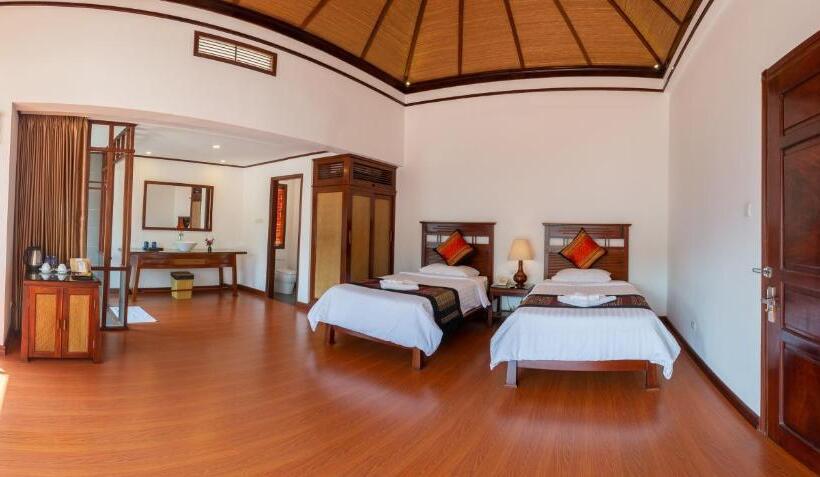 Семейный Номер, Le Grand Pakbeng