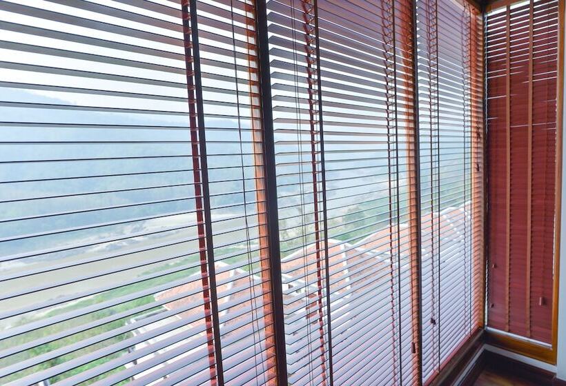 Семейный Номер, Le Grand Pakbeng