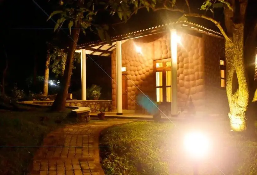 デラックスルーム, Safari Queens Resort