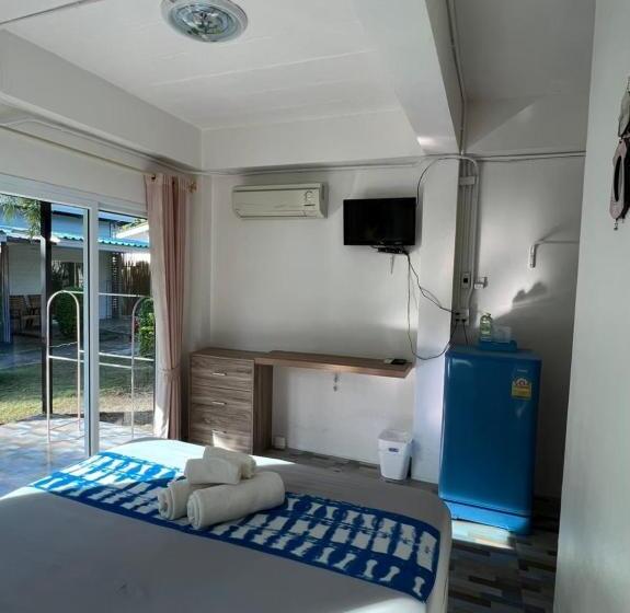 Quarto superior, Smile Resort Koh Mook