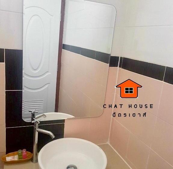 اتاق ساده سه‌ نفره, Chat House Soi 18 Mithuna Chiangrai